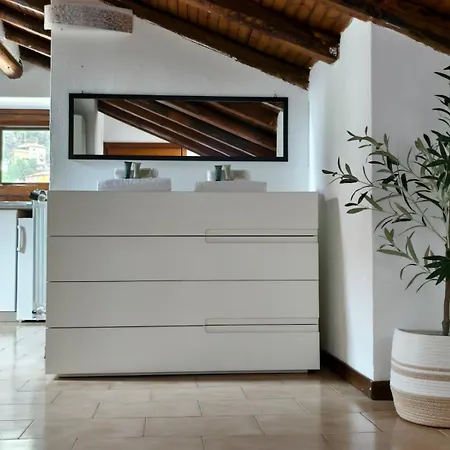 Apartment Mansarda Sistina By Quokka 360 - At The Edge Of The Old Town *