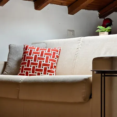 Apartment Mansarda Sistina By Quokka 360 - At The Edge Of The Old Town